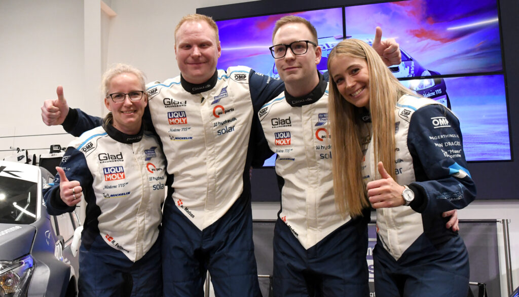 Optræk til show og rallysprint med fartdueller i Gammelrand 2 MD5 4235